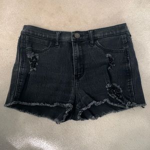 abercomrbie and fitch black jean high-rise short-short, size W28 (size 6)